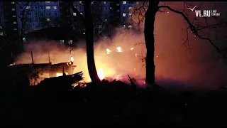 VL.ru - На улице Сосновой сгорел заброшенный дом