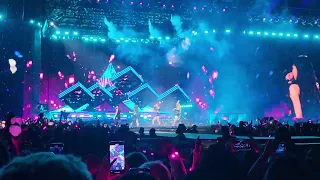 Blackpink Coachella 2023 Weekend 1 - Forever Young (closing song with fireworks)