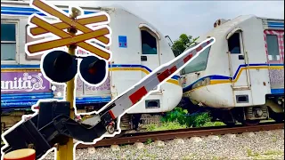 Perlintasan unik Kereta api Pasirbungur Subang, KRL LEGEND DIBUANG DI SINI !!!