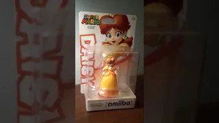 Daisy amiibo! (unboxing)