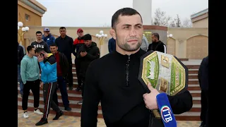 EFCнинг урта вазндаги  янги чемпиони Фаридун Одилов