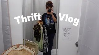 Thrifting at the newest thrift store in LA