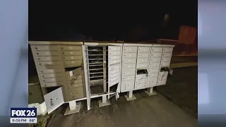 Cluster mailboxes emptied by thieves with a master key in Cypress