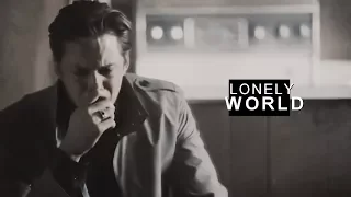 lonely world [ Roman/Cheryl ]