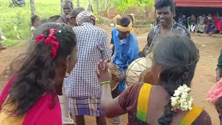 இருளர் மக்களின் நடனம்