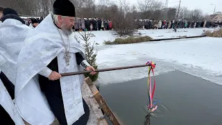 Освячення води в день свята Богоявлення - Стрітенський храм Вінниці