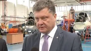 Порошенко обещает новую Конституцию сразу после выборов