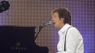 Paul McCartney - Maybe I'm Amazed  - Rotterdam  24-Mrt-2012