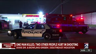 HPD: 1 person killed, 2 others injured in shooting outside Houston convenience store