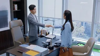 Movie! The girl thinks her interview failed, but the next second she's called into the CEO's office!