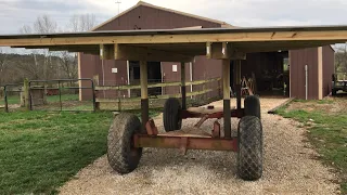 Mobile livestock shade structure