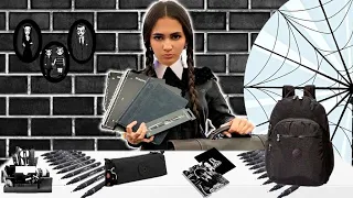 TUDO PRETO!! COMPRANDO MATERIAL ESCOLAR DA WANDINHA na papelaria - Wednesday Addams! 🖤 Bela Bagunça