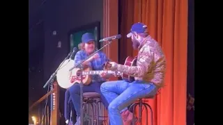 Post Malone jammed with Eddie Vedder in Shelbyville, TN - video now on line