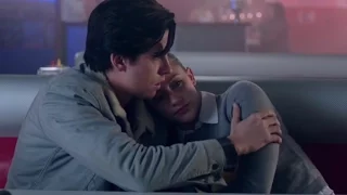 Betty & Jughead || Safe in my hands [+ 1x10]