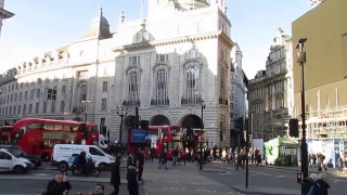 Piccadilly Circus goes dark as billboards switched off London January 17 2017