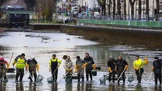 Во Франции впервые осушили 200 летний канал и на дне нашли много удивительных находок