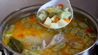 МУЖ ПРИБЕЖАЛ ЗА ДОБАВКОЙ! СУП С ЧЕСНОЧНЫМИ ГАЛУШКАМИ, СМЕТАННОЙ ЗАПРАВКОЙ И КУРИНЫМИ КРЫЛЫШКАМИ.