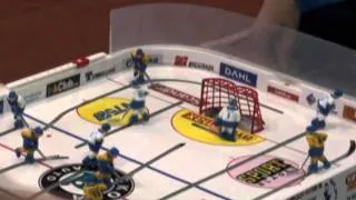 Настольный хоккей-Table hockey-WCh-2011-DMITRICHENKO-NUTTUNEN-Game5-comment-TITOV
