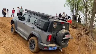 Tank 300, BJ40 vs Pajero and all the great gods off-road
