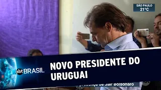 Bolsonaro embarca para acompanhar a posse do novo presidente uruguaio | SBT Brasil (29/02/20)