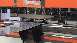 Ermaksan 185T Press Brake in Action.