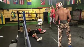 Grown Bully get's taught a Lesson by 16yo Boxer