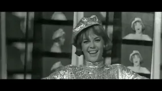 INSIDE DAISY CLOVER (1965) NATALIE WOOD SCENE (2)