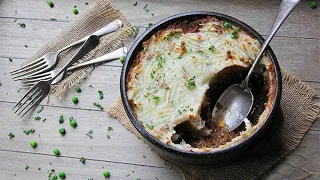 How to Make a Vegan Lentil Cottage Pie That Everyone Loves