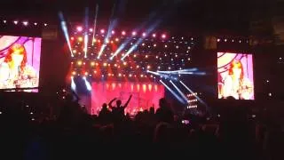 Florence and the Machine - Rabbit Heart (Raise it up) (LIVE in Orange Warsaw Festival)