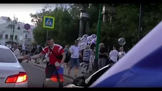 Россия празднует победу!) Russia celebrates victory!) Москва, Пятницкая улица.)  World Cup 2018.