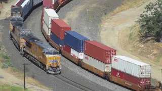 Tehachapi Loop train meet part 1. 6-8-18