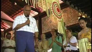 Sri Chinmoy's visit to Bali in 2001