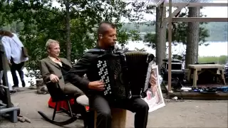 Kimmo Pohjonen - Säkkijärven polkka (live at Moottorimusiikin festivaali, 7.8.2011)