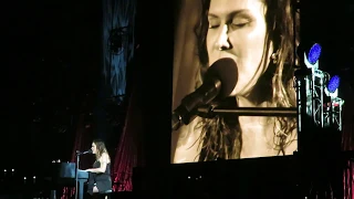 Beth Hart "We're Still Living In The City" (partial) Live at the Ziggodome, Amsterdam 5/12/18