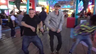 dancing in santa monica pier