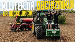 ✩ 🇵🇱 KUJTEK NA OBCIĄŻNIKU?!! ✩ Siewy Kukurydzy 2023 z Ur Boćkowscy ✩ John Deere & Vaderstad