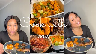 Cook with me but vlog style, healthy and easy meals | South African YouTuber | Becoming DineoM