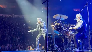 Queen & Adam Lambert Under Pressure