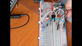 модель работы компаратора LM393