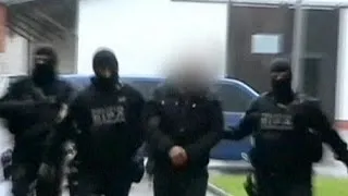 Bosnia: arrestati 16 sospetti finanziatori jihad