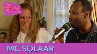 MC Solaar surprend une fan ! - Stars à domicile