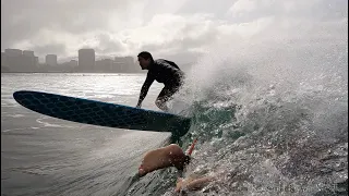 Surfing Ala Moana Bowls (March 25, 2022) 4K