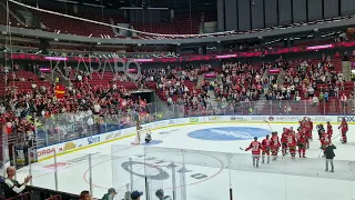 Malmö Redhawks spelare och fans firar 3-1 vinst i SHL mot Färjestad 23.09.2023