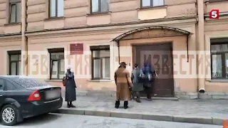 Мать Бузовой устроила истерику в зале суда