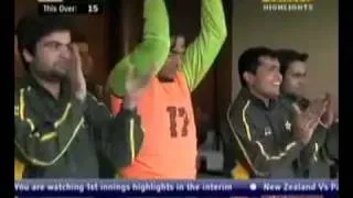 Shahid Afridi 65 Runs on 25 Balls Against New Zealand 3rd ODI - 2011