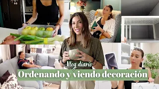 Organizando las tazas ¡Tengo demasiadas! ☕  ¡Una decoración muy bonita! El iphone 15... 😬  VLOG