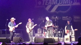 Tailgate Watch: Keith Urban, Chris Stapleton and Vince Gill's EPIC Jam Session at The Ryman