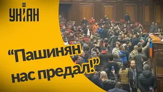 В Армении люди вышли на протест против "капитуляции" Пашиняна