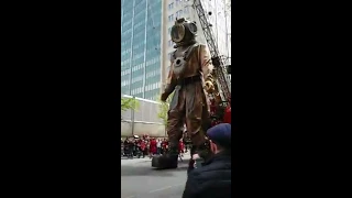 La parade des Géants à Montréal