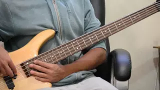 Funkytown -  Lipps Inc (Bass Cover)